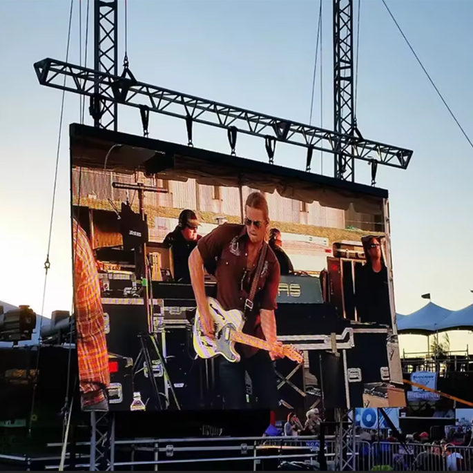arc3-91-outdoor-rental-led-display - photo 1