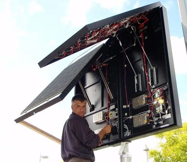 AFA10-1920mm Outdoor Front-Opening LED Light Box 1920x960x150mm P10 IP65 Front Maintenance - 图片 2